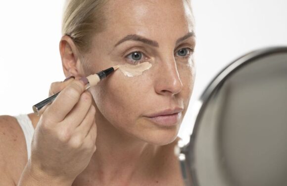 Applying ‘wrong’ makeup item can ‘add years’ to your face and highlight wrinkles