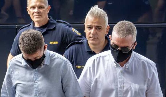 British 'drug smugglers from gang' led into Greek court