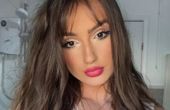 Bullied girl turns model and defies troll who said she was ‘hit with ugly stick’