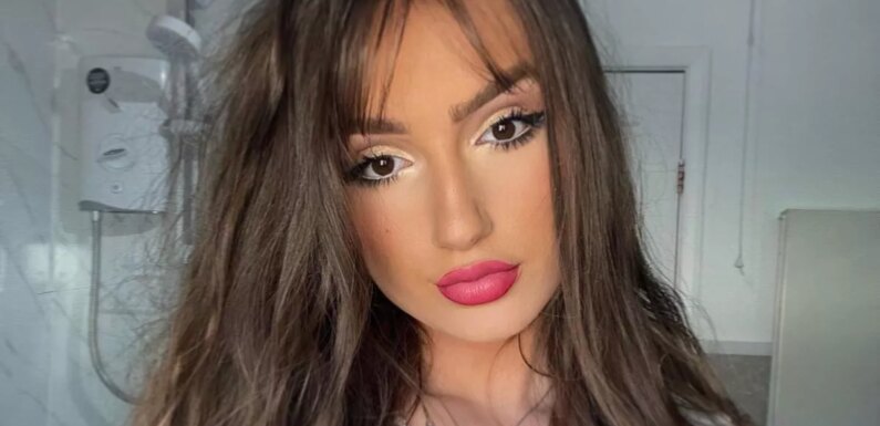 Bullied girl turns model and defies troll who said she was ‘hit with ugly stick’