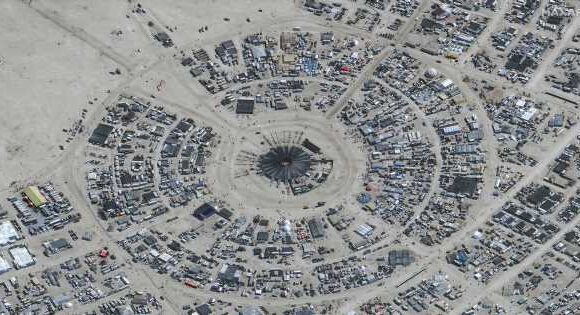Burning Man chaos with fake ‘Ebola outbreak’ rumours as person dies at festival