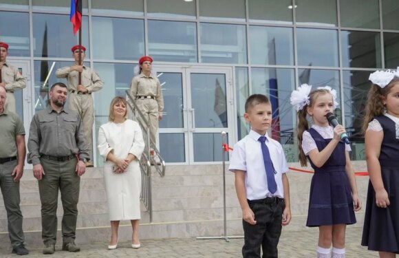 Child forced to ‘thank’ Putin as he opens school in destroyed Ukrainian city