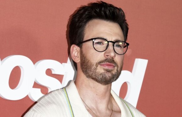 Chris Evans, Alba Baptista Wed In Secret Cape Cod Ceremony