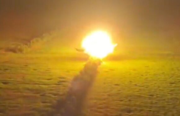 Devastating moment Ukrainian bomb obliterates Russian forces in huge explosion