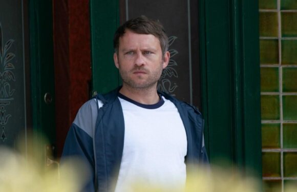 Dying Paul is crushed by grave death news in Corrie