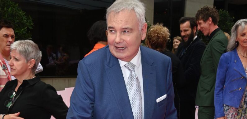 Eamonn Holmes stretched on rack in new pic amid health update