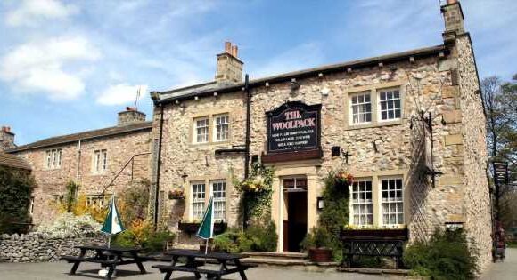 EastEnders star cast in Emmerdale as part of major new story