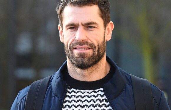 Emmerdale’s Kelvin Fletcher pays heartbreaking tribute to late co-star