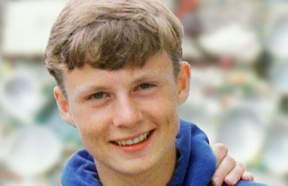 Family reveal £20,000 reward for information to track down schoolboy