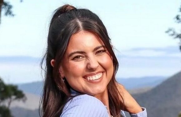 Influencer shares snaps she used to delete to show its OK not to be perfect