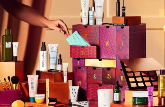 Lookfantastic’s 2023 advent calendar saves £466 on beauty