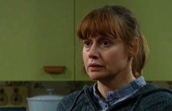 Lydia feels trapped as Craig gaslights her after rape ordeal in Emmerdale