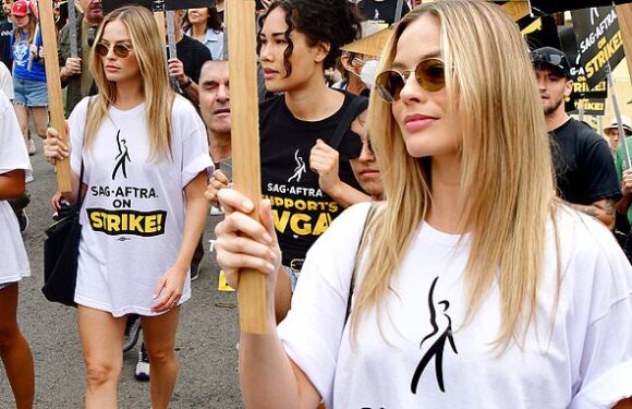 Margot Robbie joins the picket line at SAG-AFTRA strike