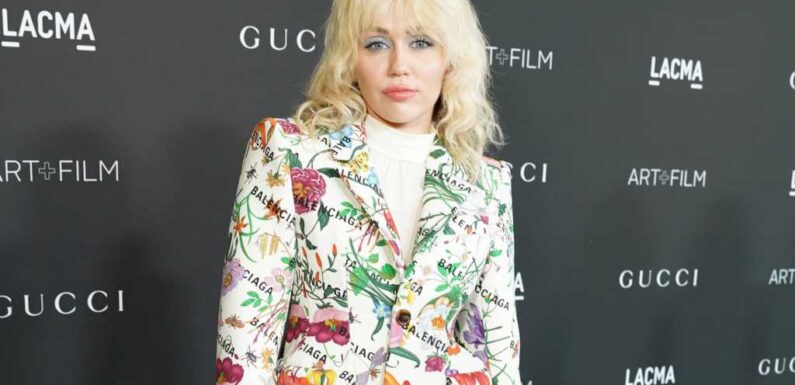 Miley Cyrus Goes Back to Brunette After 10 Years As a Blonde