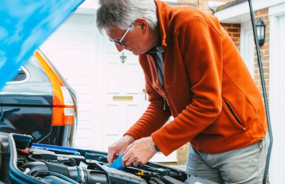 Motoring expert shares autumn car checks to make now to avoid £2.5k fines