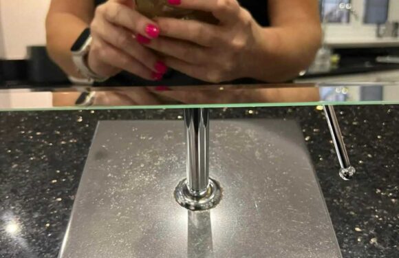 My M&S mirror was covered in rust but I didn't want to buy a new one – a 10p hack Mrs Hinch fans love totally saved it | The Sun