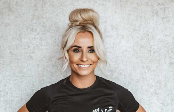 My lazy girl's guide to abs will leave you looking like J Lo without getting out of your pyjamas | The Sun