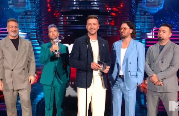NSYNC Reunite At MTV VMAs & Award Moon Person Trophy To Taylor Swift Who Asked The Important Questions: Are You Doing Something? Whats Going To Happen Now?