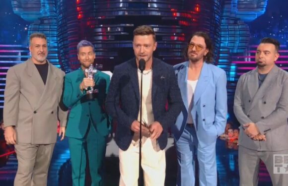 NSYNC Reunite to Present VMA to Taylor Swift, Who Asks: ‘Are You Guys Doing Something [New]? I Need to Know!’