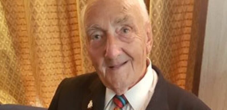 One of Britain's last surviving D-Day veterans dies aged 97