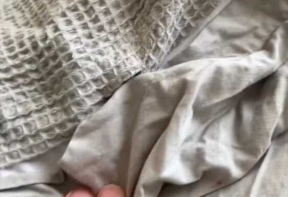 People are just realising there’s a right way your buttons should go on a duvet and it's blowing their minds | The Sun