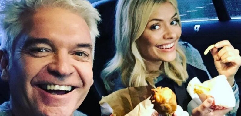 Phillip Schofield removes all trace of Holly Willoughby from his Instagram