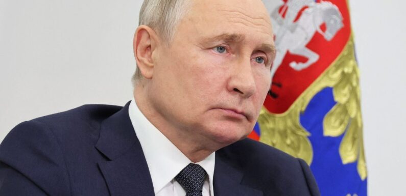 Putin humiliated as Ukraine breaks Russia’s main defensive line in major victory