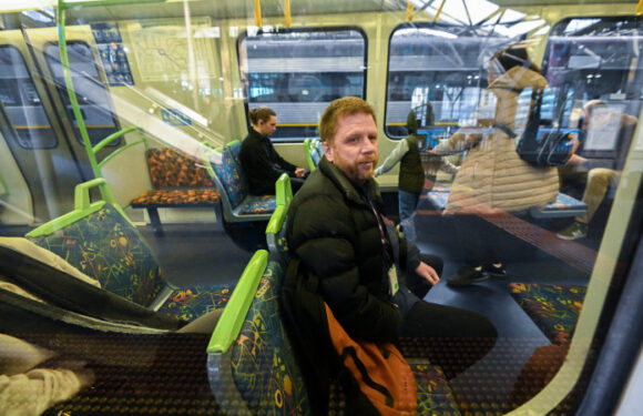 Rick can’t find a rental near work, so he’s commuting six hours a day