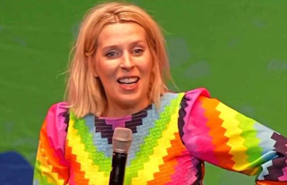Sara Pascoe criticised for joke about Titanic submarine implosion