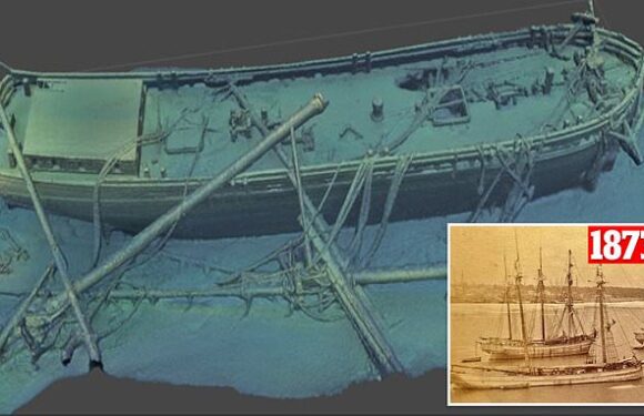Schooner from 1881 is found almost INTACT at bottom of Lake Michigan