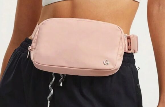 Shoppers Are ‘Obsessed’ With This $10 Belt Bag That Looks ‘Just Like Lululemon,’ But More Spacious