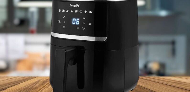 Shoppers are ‘thrilled’ with ‘bargain’ dual drawer air fryer that ‘saves time’