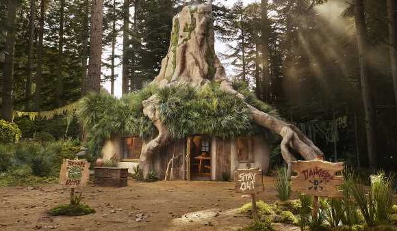 Shrek fans can now stay in the beloved ogre's tree house for free