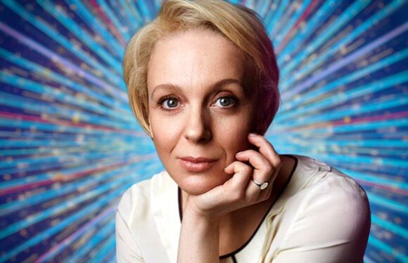 Strictly star suffers painful injury throwing show into chaos ahead of launch