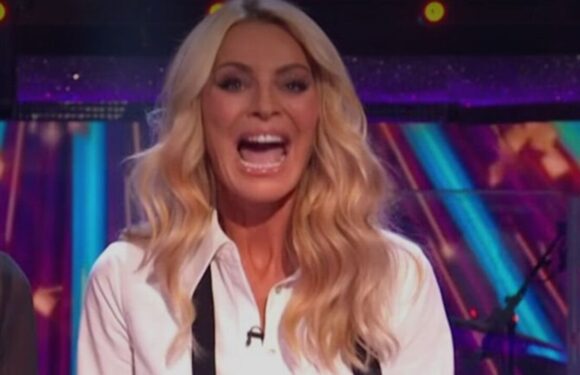 Tess Daly leaves Strictly Come Dancing fans distracted with bin bag outfit