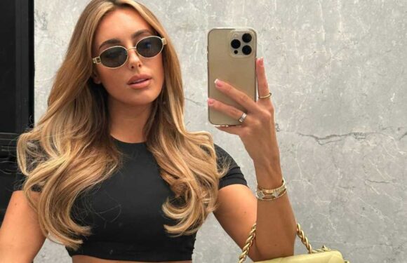 Towie’s Amber Turner shows Dan Edgar what he’s missing as she flashes her abs in sizzling snap | The Sun