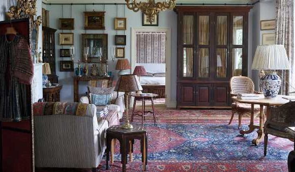 Treasures belonging to King Charles' personal decorator go on auction