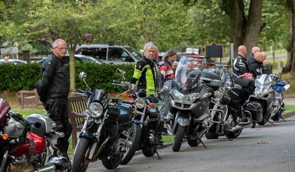 Veterans send of ex-solder' at funeral after fears no one would attend