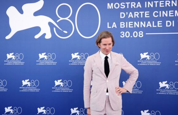 Wes Anderson Talks Strikes & Controversial Roald Dahl Book Edits: “I Don’t Even Want The Artist To Modify Their Work” — Venice