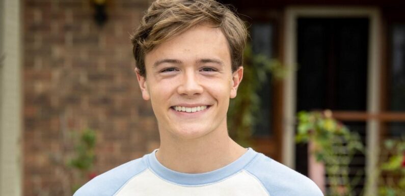 What is JJ Varga-Murphy up to in Neighbours?