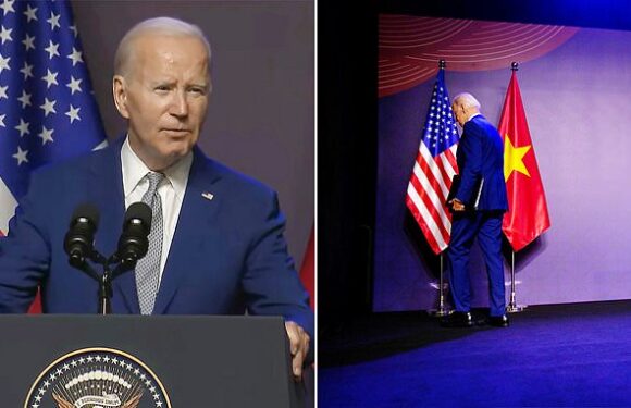 White House Staff cut short Biden's rambling Vietnam press conference