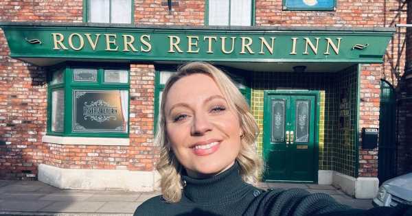 Who is Coronation Streets Suki Waters as reporter returns to the cobbles