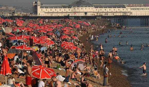 Britain gets set for Indian summer with 'unseasonably warm' weather