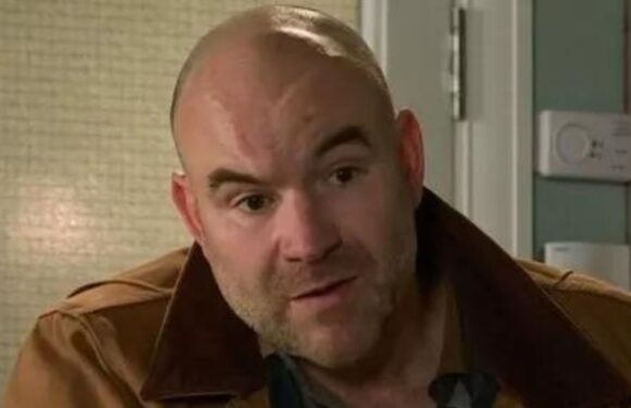 Coronation Street fans work out Tim Metcalfes fate after cliffhanger ending