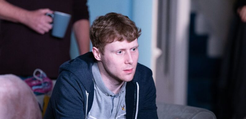 EastEnders fans slam ‘ridiculous’ blunder in aftermath of Jay’s car accident