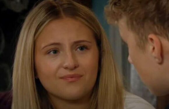 Emmerdale’s Amelia Spencer gets emotional as her dad contacts her from prison