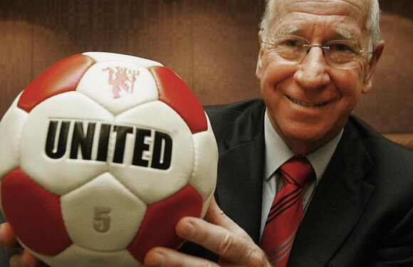 England and Manchester United legend Sir Bobby Charlton dies aged 86