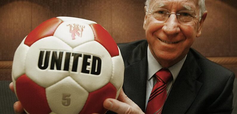 England and Manchester United legend Sir Bobby Charlton dies aged 86