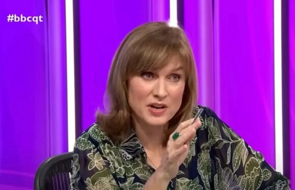 Fiona Bruce explains mystery ‘black eye’ as she hosts BBC Question Time in sling
