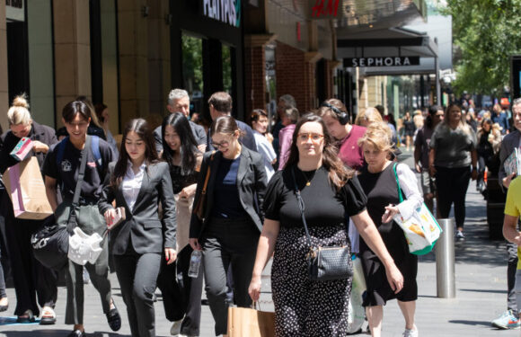 Full-time jobs fall as interest rates start to bite